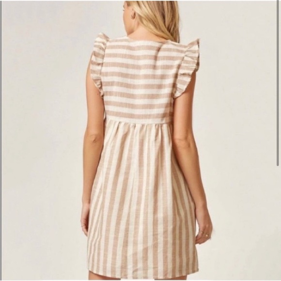 Andree by unit McKenna Dress - Picture 2 of 8